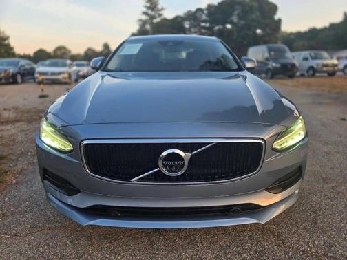 2018 Volvo S90 T5 Momentum