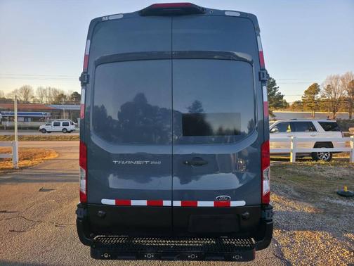 2019 Ford Transit-250 Base