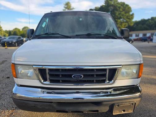 2006 Ford E350 Super Duty XL Wagon