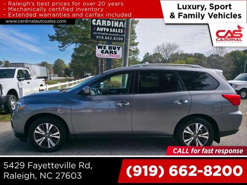 2017 Nissan Pathfinder SV