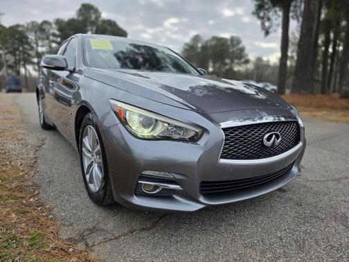 2015 INFINITI Q50 Premium