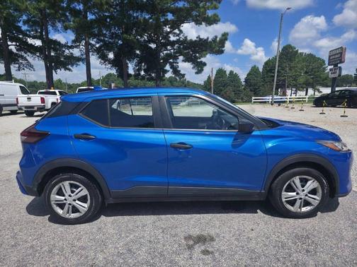 2021 Nissan Kicks S