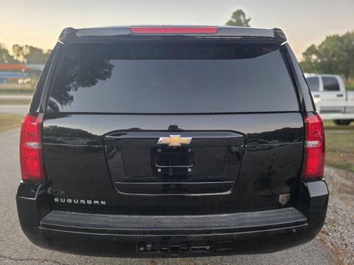 2017 Chevrolet Suburban LT