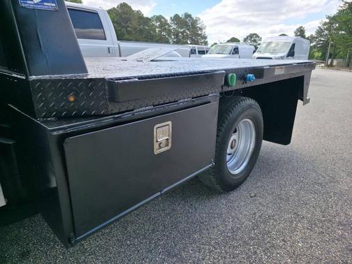 Summit White 2022 Chevrolet Silverado 3500 WT