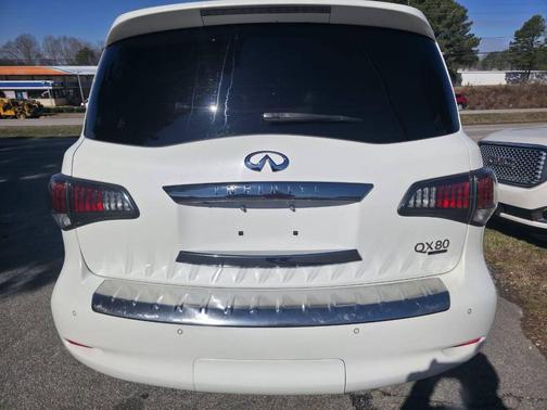 2017 INFINITI QX80 Limited