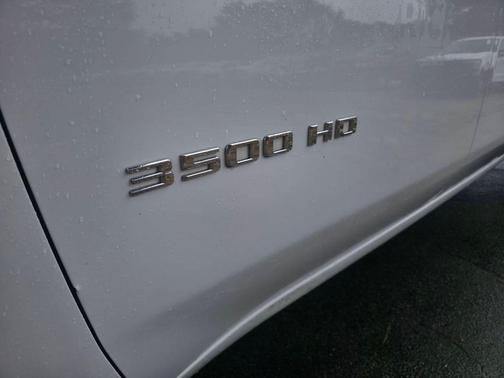 Summit White 2021 Chevrolet Silverado 3500 WT