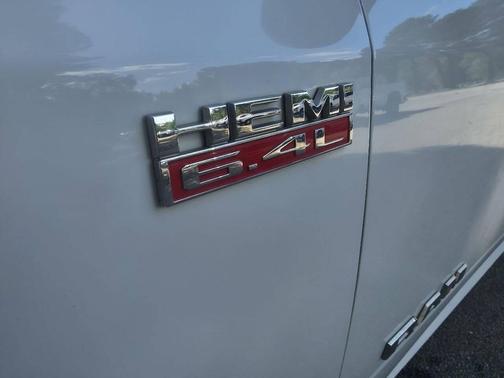 2022 RAM 2500 Tradesman Crew Cab 4x4 6'4' Box