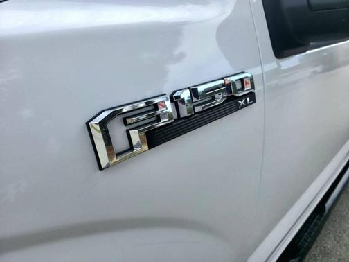 Oxford White 2018 Ford F-150 XL