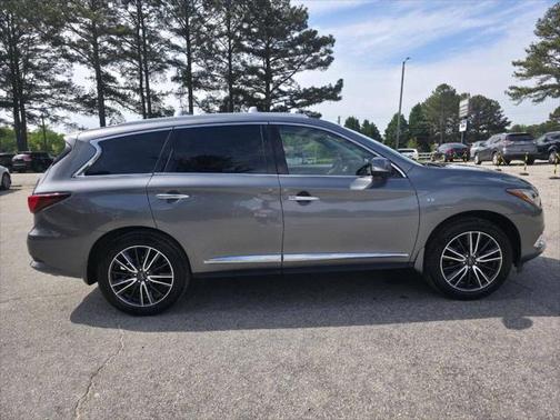 2017 INFINITI QX60 Base