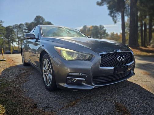 2014 INFINITI Q50 Base