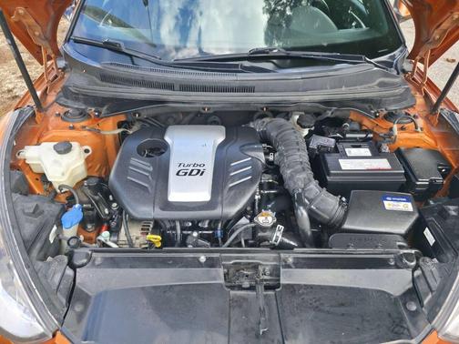2016 Hyundai Veloster Turbo