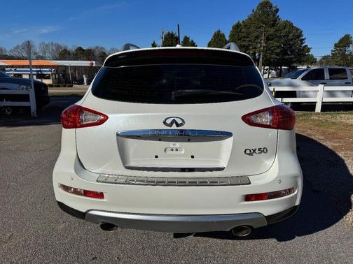2016 INFINITI QX50 Base