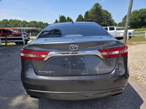 Magnetic Gray Metallic 2014 Toyota Avalon Limited