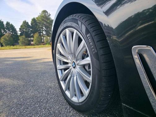 Black 2018 BMW 740 740i 4dr Sedan