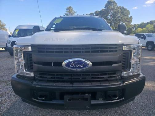 Oxford White 2019 Ford F-250 XL
