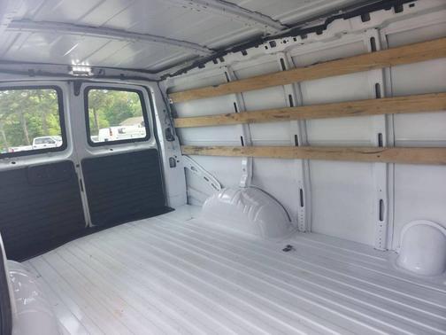 Summit White 2021 GMC Savana 2500 Work Van