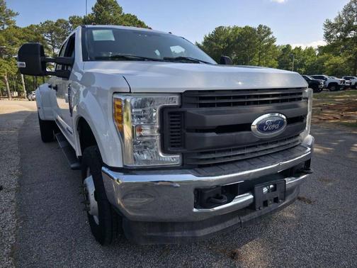 Oxford White 2017 Ford F-350 XL