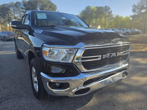 Diamond Black Crystal Pearlcoat 2020 RAM 1500 Big Horn/Lone Star