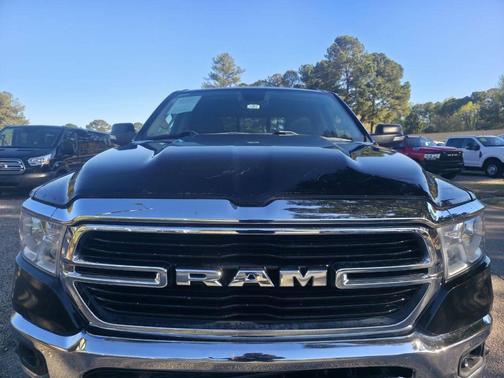 Diamond Black Crystal Pearlcoat 2020 RAM 1500 Big Horn/Lone Star
