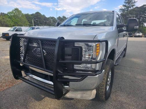 Ingot Silver Metallic 2017 Ford F-250 XL