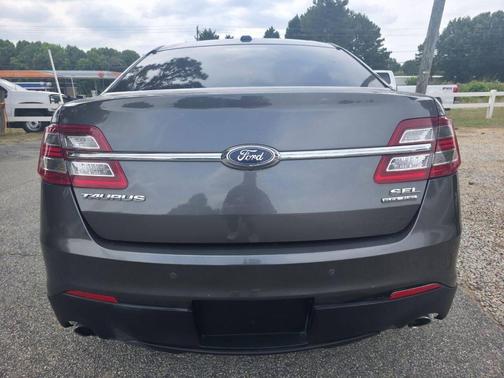 Ruby Red Metallic Tinted Clearcoat 2017 Ford Taurus SEL
