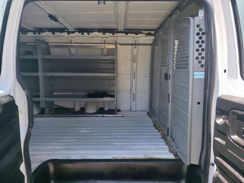 Summit White 2015 Chevrolet Express 2500 Work Van