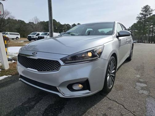 2017 Kia Cadenza Premium
