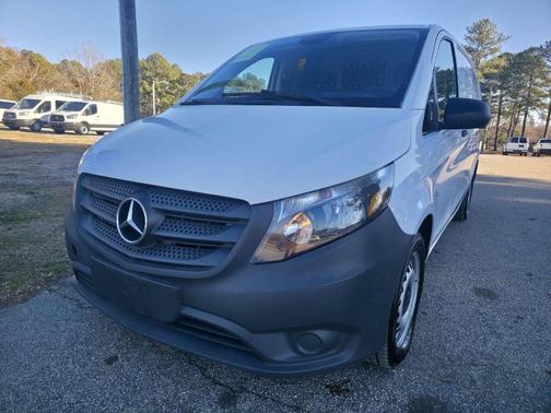 2020 Mercedes-Benz Metris Base