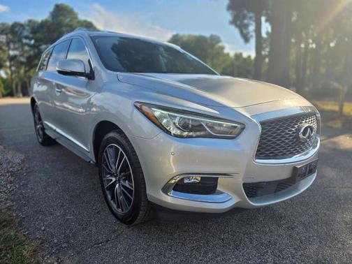 2017 INFINITI QX60 Base
