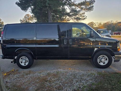 2017 Chevrolet Express 2500 Work Van