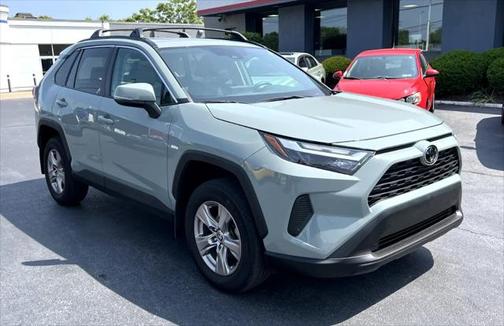 2022 Toyota RAV4 XLE