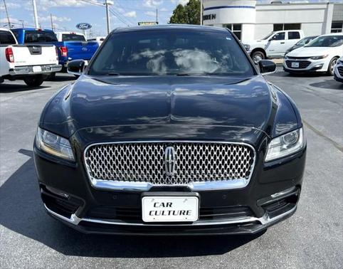 2017 Lincoln Continental Premiere