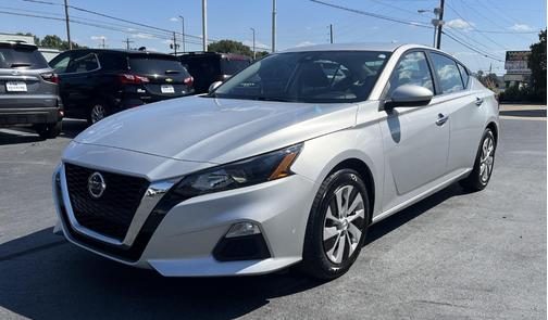 2022 Nissan Altima S FWD
