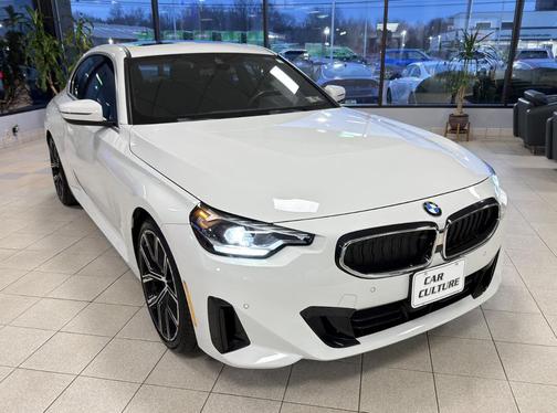2022 BMW 230 i
