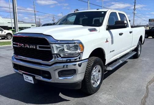 2022 RAM 3500 Tradesman Crew Cab 4x4 8' Box