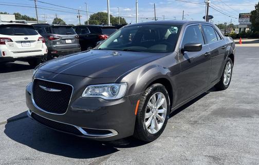 2020 Chrysler 300 Touring