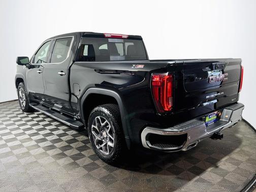 Onyx Black 2026 GMC Sierra 1500 SLT