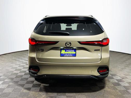 Zircon Sand Metallic 2026 Mazda CX-70 3.3 TURBO PREFERRED