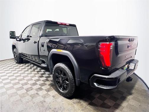2025 GMC Sierra 3500 AT4