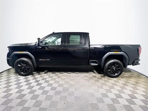 2025 GMC Sierra 3500 AT4