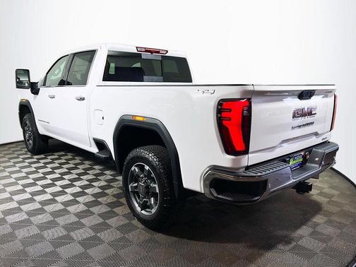 Summit White 2026 GMC Sierra 3500 SLT