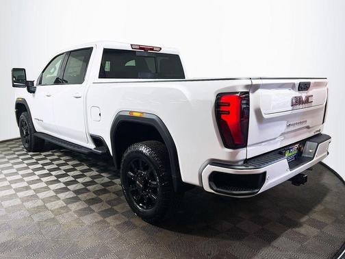 Summit White 2026 GMC Sierra 3500 AT4