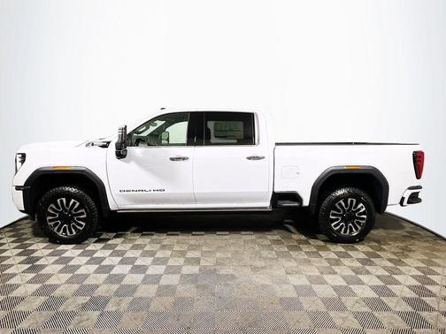 Glacier White 2026 GMC Sierra 2500 Denali Ultimate