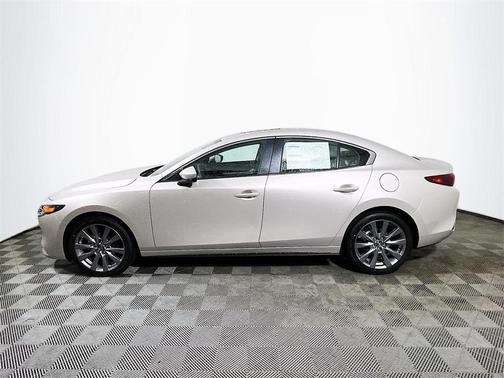 2025 Mazda Mazda3 FWD w/Preferred Package