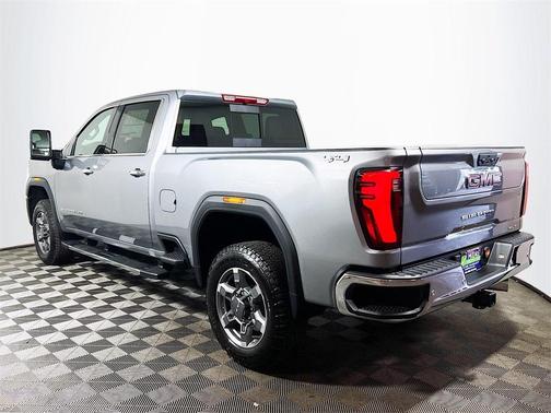 2026 GMC Sierra 3500 SLT
