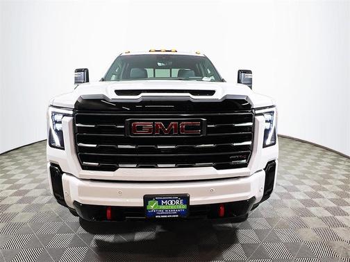 2025 GMC Sierra 3500 AT4