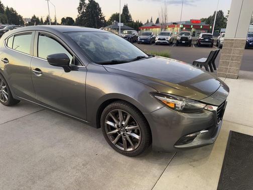 2018 Mazda Mazda3 Grand Touring