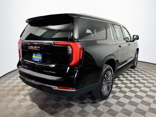 Onyx Black 2026 GMC Yukon XL Elevation