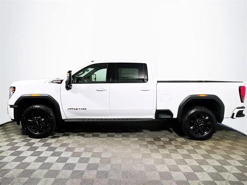 2026 GMC Sierra 3500 AT4