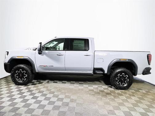 2025 GMC Sierra 2500 AT4X